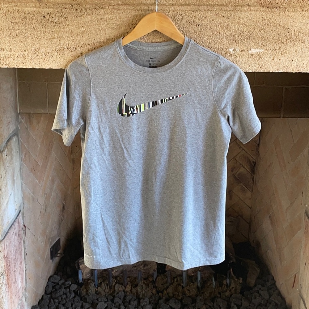 Nike Dri Fit Tee (XL)